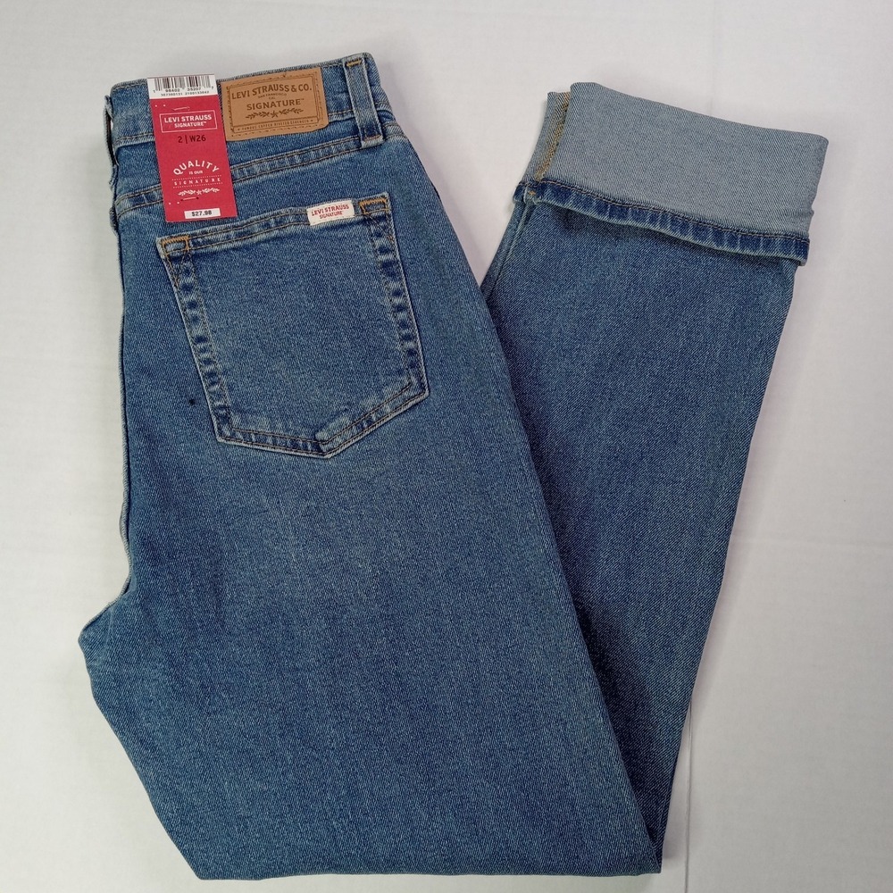 Levi Strauss Women's Mid Rise Boyfriend Jeans Sz 2 26x26 Blue Dark Wash Stretch